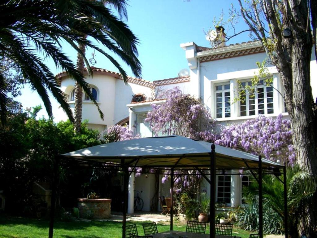 Domaine Saint Nicolas Bed and Breakfast Περπινιάν Εξωτερικό φωτογραφία